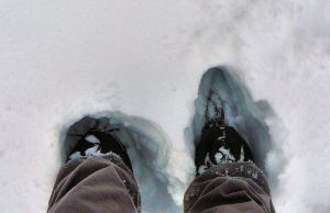 2.11.13 boots in snow